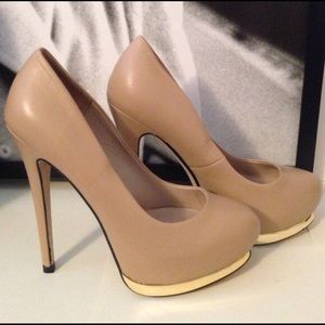Zara nude heels never worn
